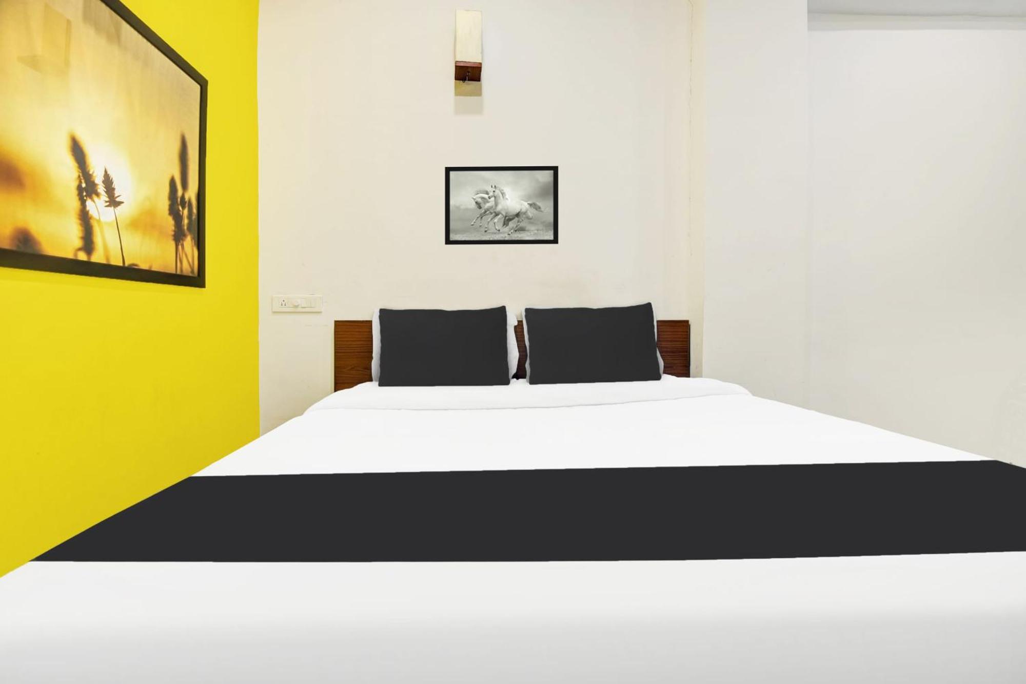 Super Hotel O Porvorim Near Mall De Goa Exteriör bild